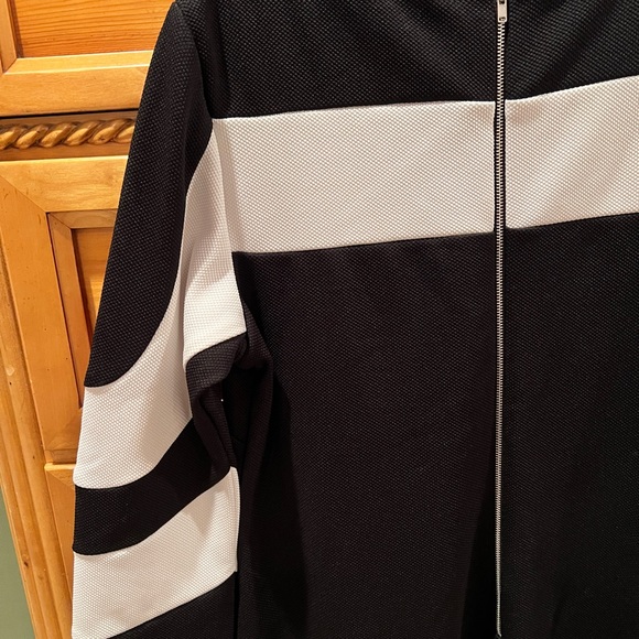 Gabby Skye Black and White Long Sleeve Dress Sz 16 - Picture 5 of 5